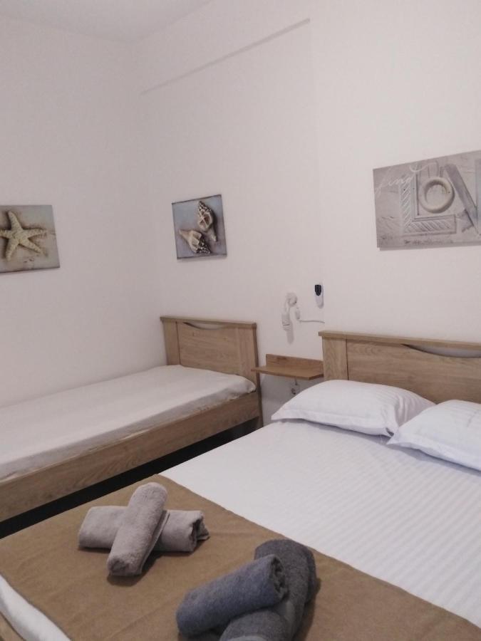 Niki Stavros Comfort Studios Extérieur photo